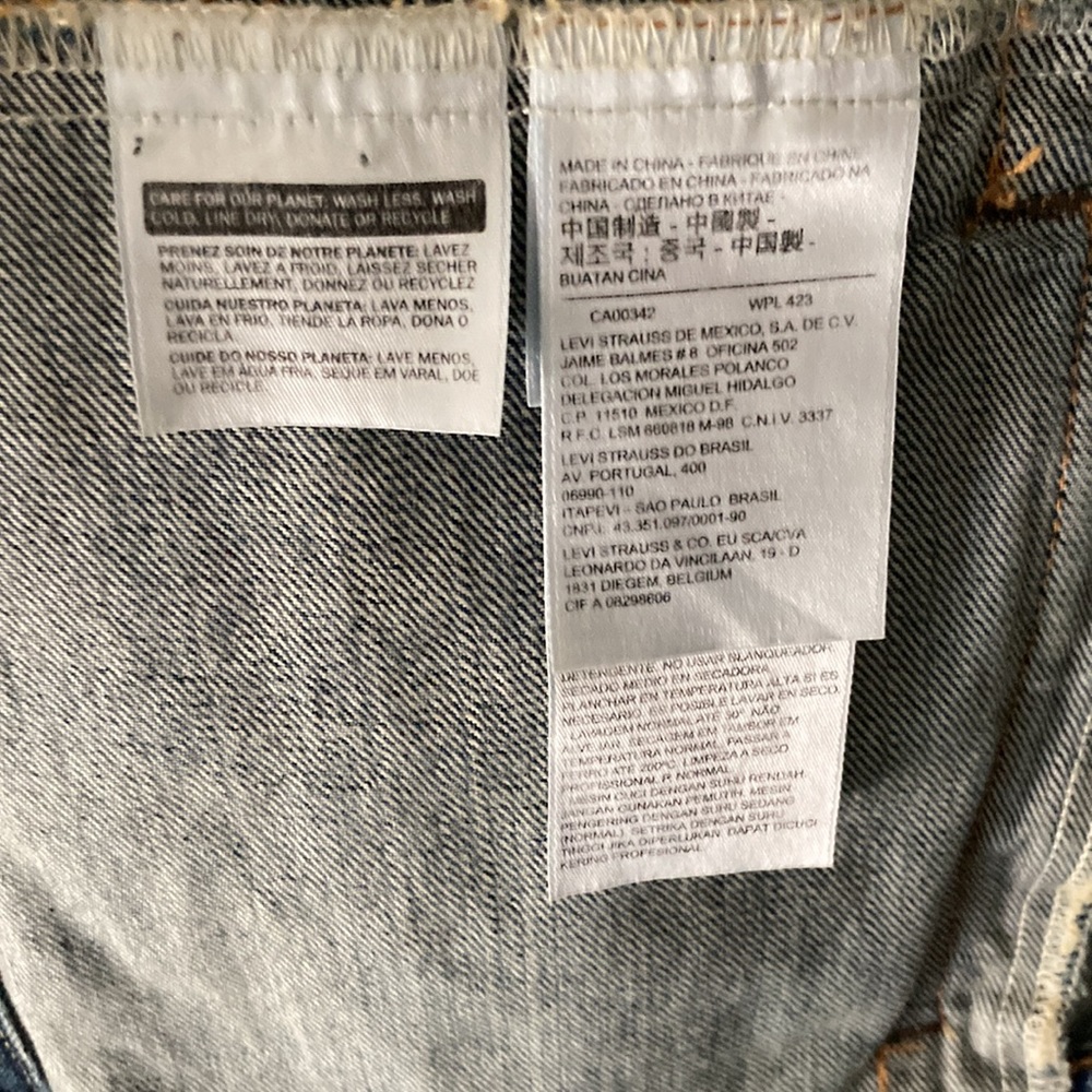 Levi’s Trucker Jacket - Picture 11 of 15